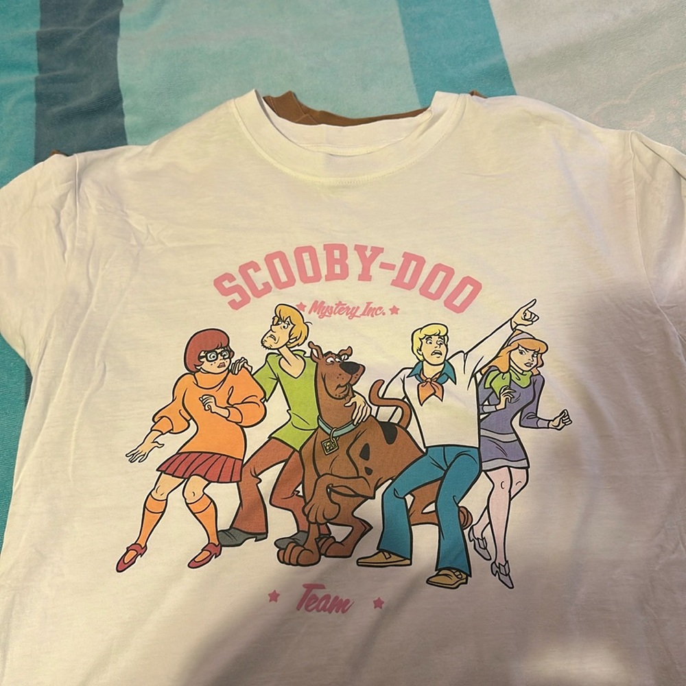 Scooby doo shirt xxs wore couple times still new